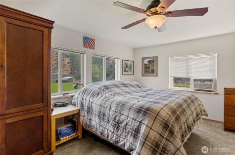 2560 Antione Creek Chelan WA 98816