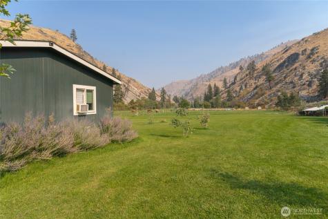 2560 Antione Creek Chelan WA 98816