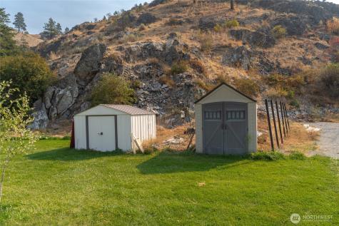 2560 Antione Creek Chelan WA 98816