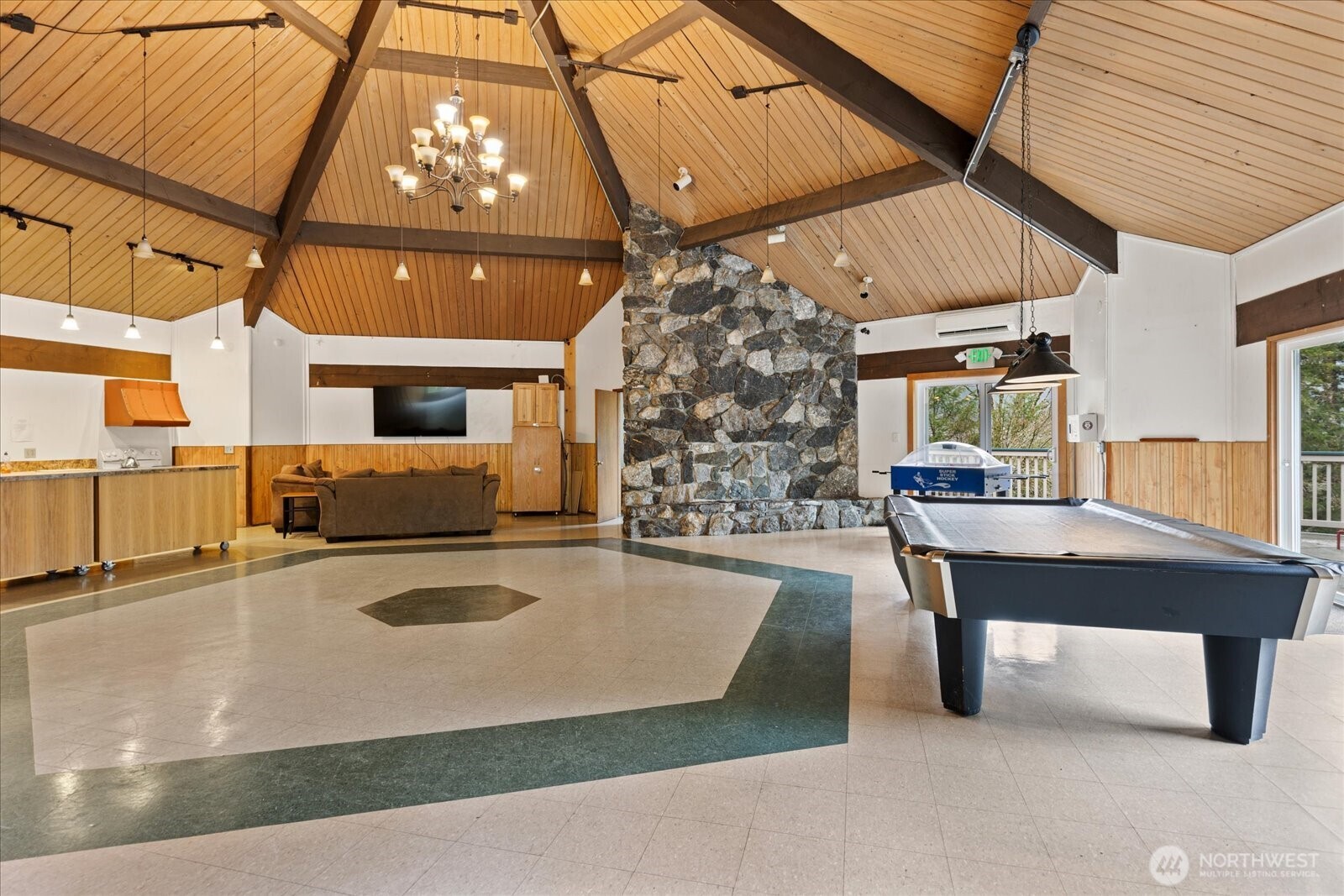 107 Sunset Circle Deming WA 98244