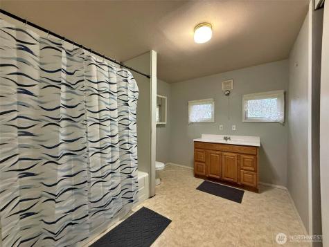 137 Glenoma Road Glenoma WA 98336