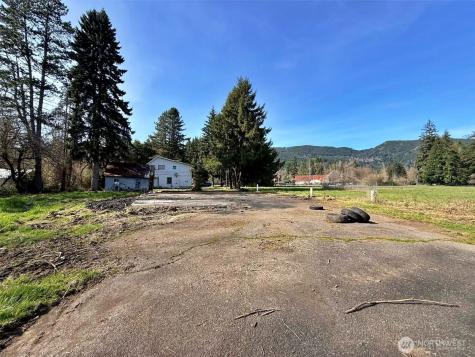 137 Glenoma Road Glenoma WA 98336