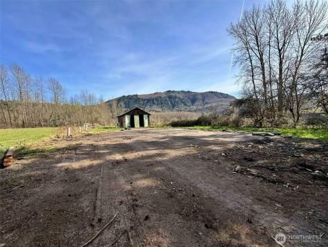 137 Glenoma Road Glenoma WA 98336