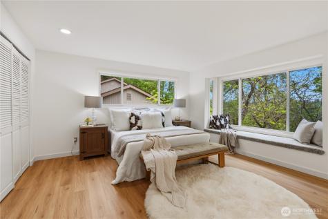 5617 134th Ave SE Bellevue WA 98006