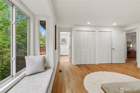5617 134th Ave SE Bellevue WA 98006