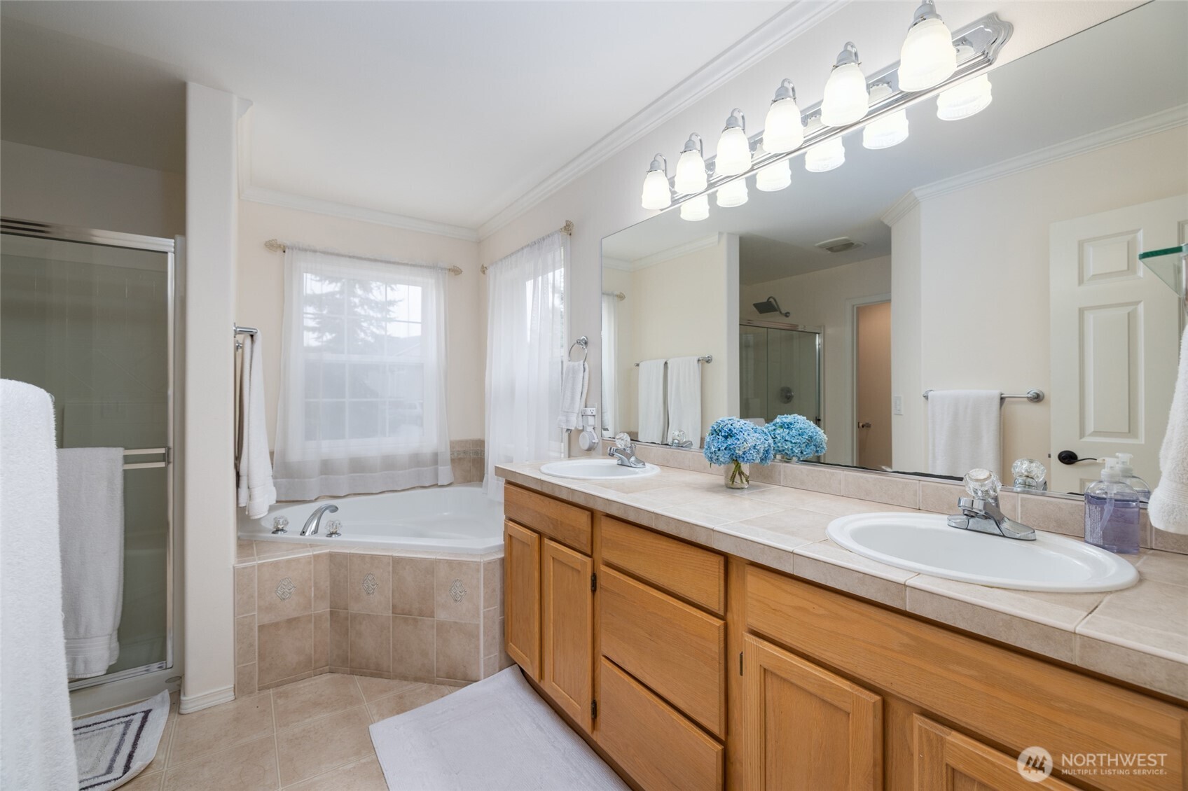 1014 S 38th Place Mount Vernon WA 98274