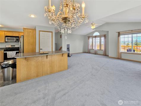 710 SW Echo Loop Oak Harbor WA 98277