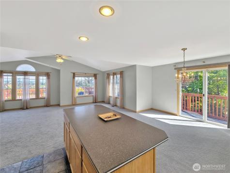 710 SW Echo Loop Oak Harbor WA 98277