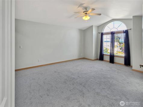 710 SW Echo Loop Oak Harbor WA 98277