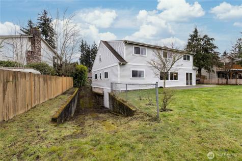 3215 Scenic Drive Auburn WA 98092