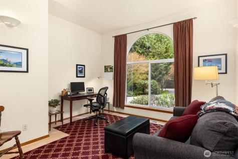 8387 NE Sumanee Place Bainbridge Island WA 98110