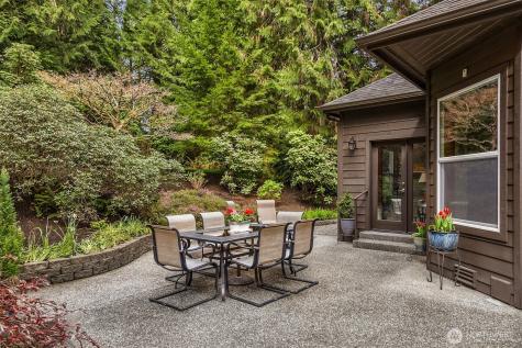8387 NE Sumanee Place Bainbridge Island WA 98110