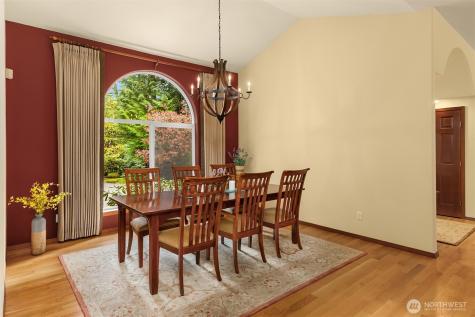 8387 NE Sumanee Place Bainbridge Island WA 98110