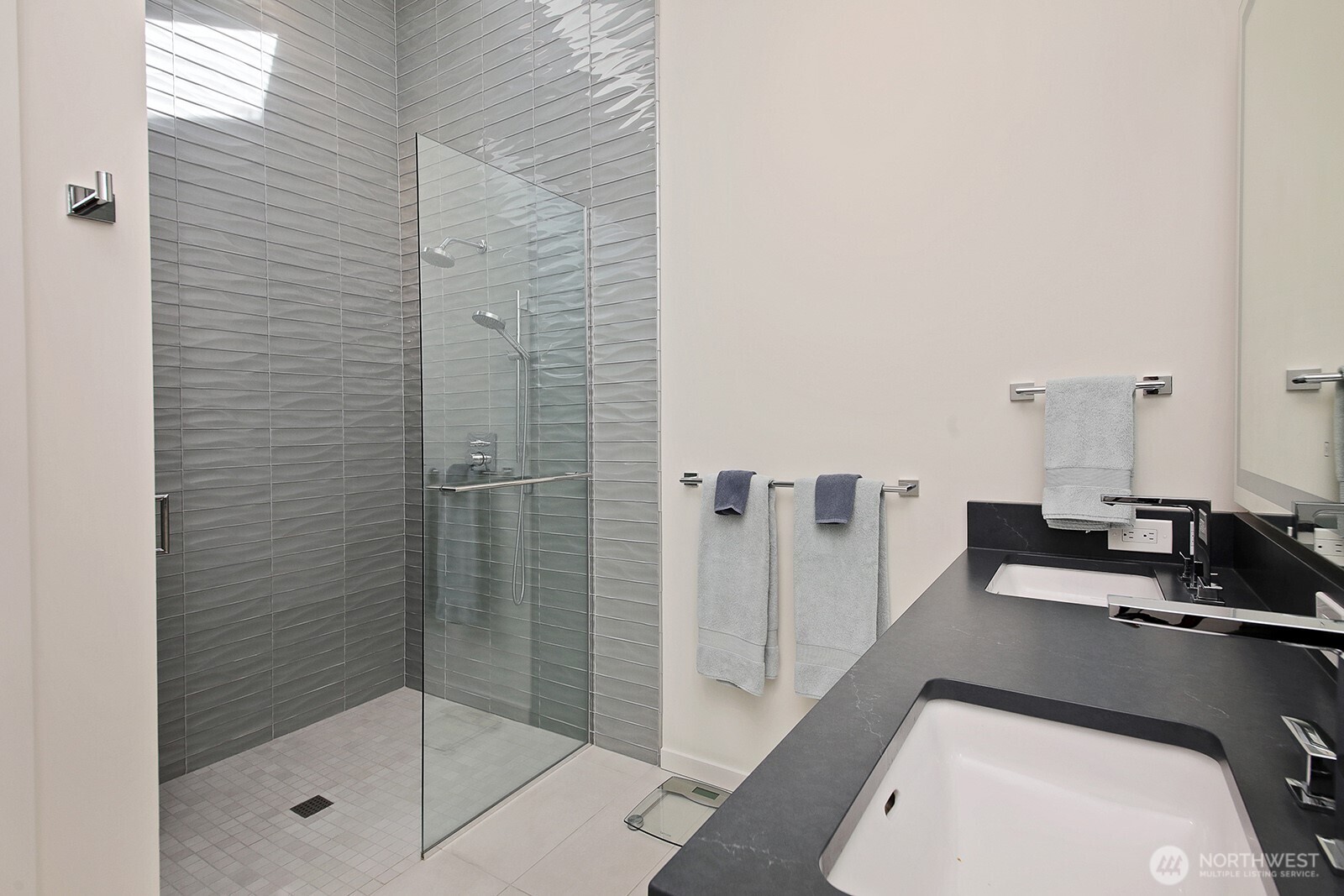 4654 Strawbridge Lane Langley WA 98260