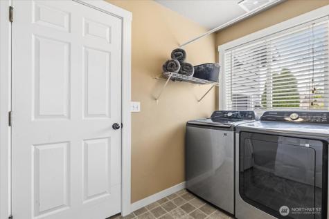 13721 SE 255th Place Kent WA 98042