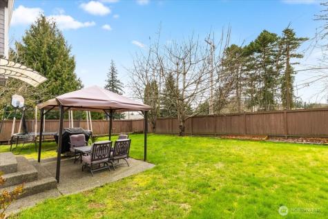 13721 SE 255th Place Kent WA 98042