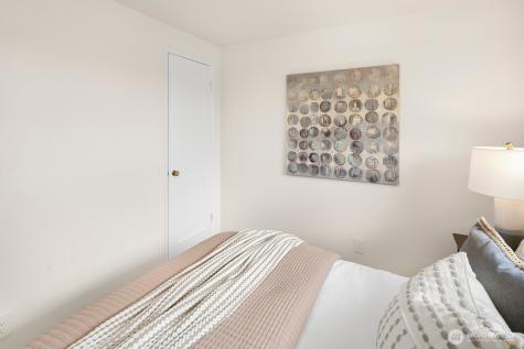 6257 28th Avenue NE Seattle WA 98115