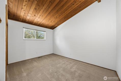 12502 Bingham Avenue E Tacoma WA 98446