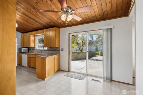 12502 Bingham Avenue E Tacoma WA 98446