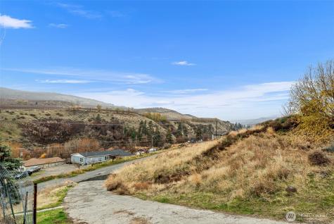 3570 Pinnacle Place Wenatchee WA 98801