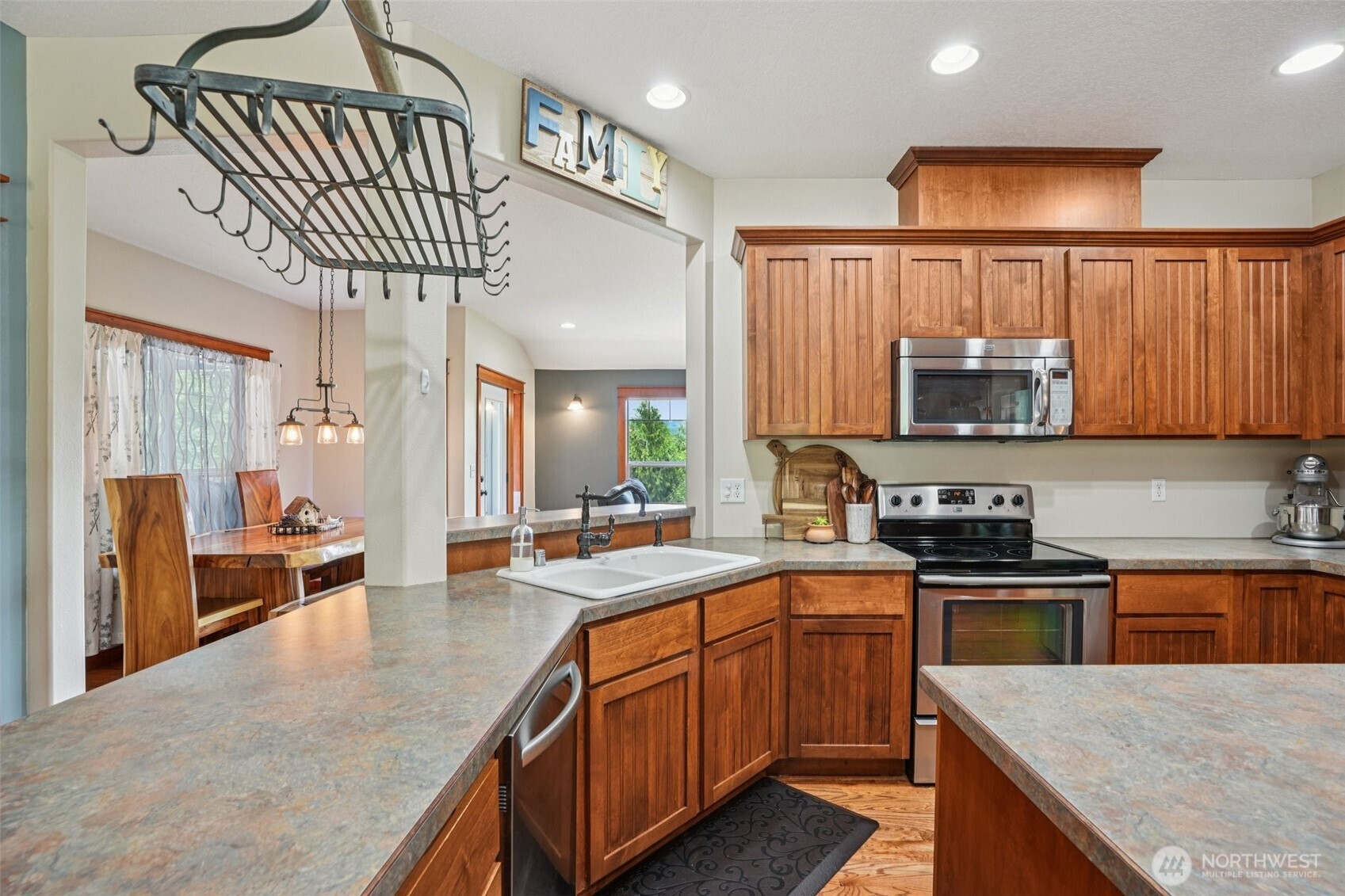 14900 NE Critter Hill Drive Amboy WA 98601