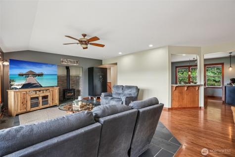 14900 NE Critter Hill Drive Amboy WA 98601