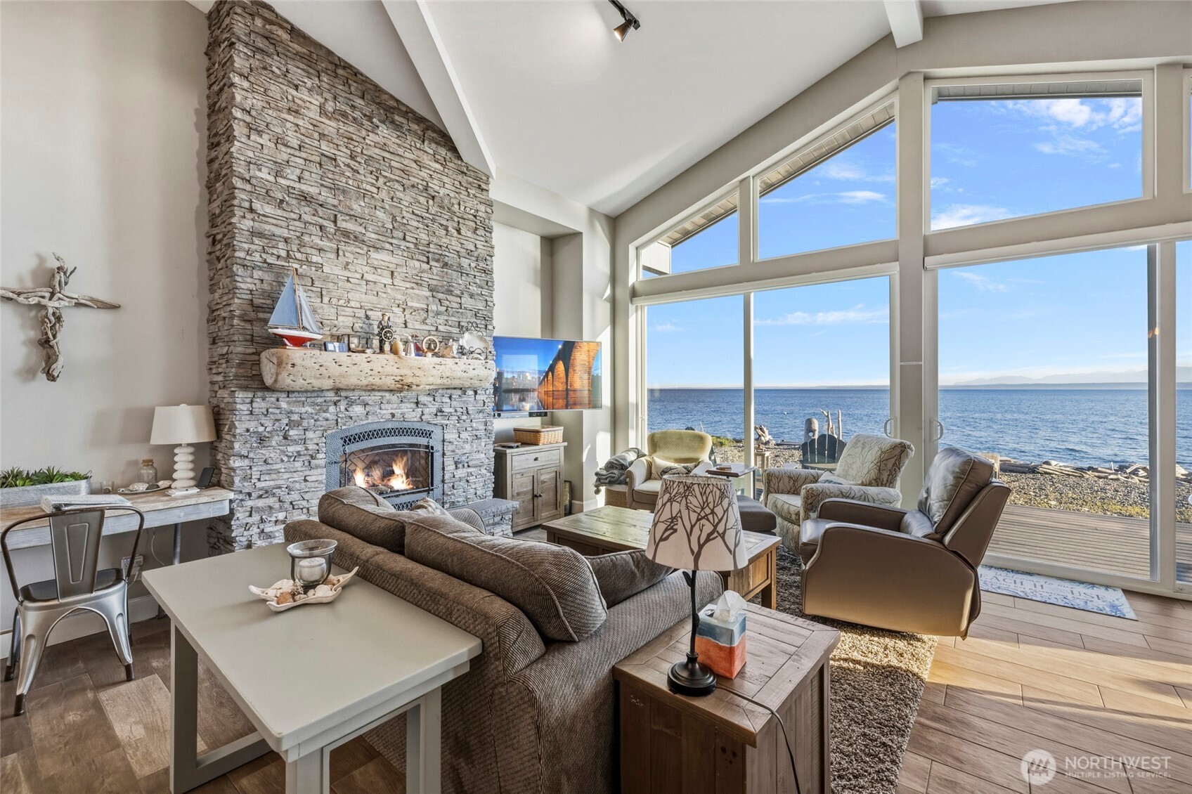 121 Keystone Avenue Coupeville WA 98239