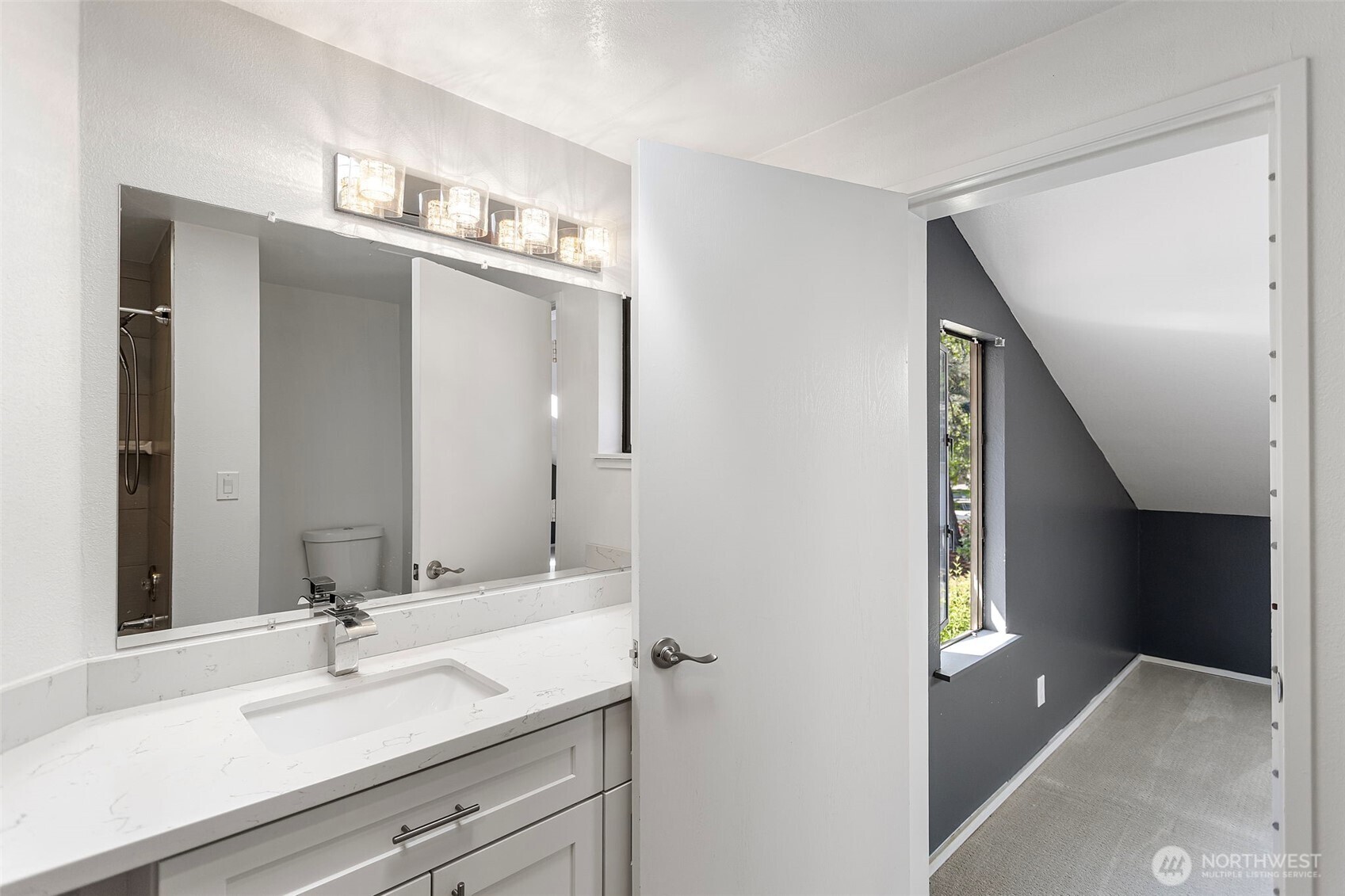 10 143rd Avenue SE Bellevue WA 98007