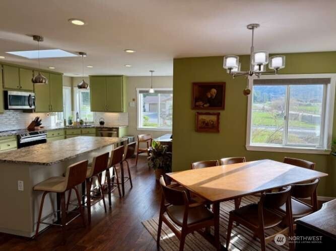 2270 S 7th Avenue Sequim WA 98382