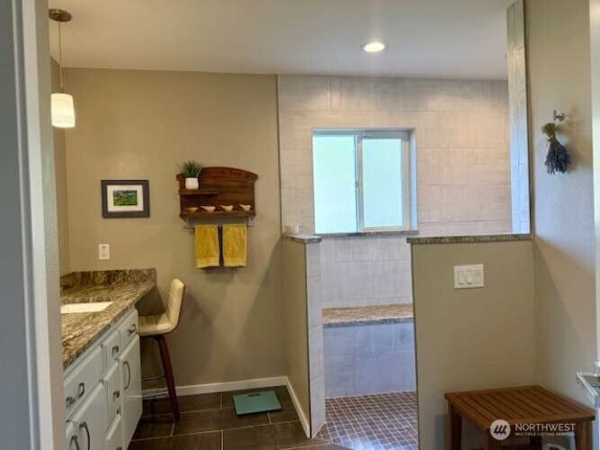 2270 S 7th Avenue Sequim WA 98382