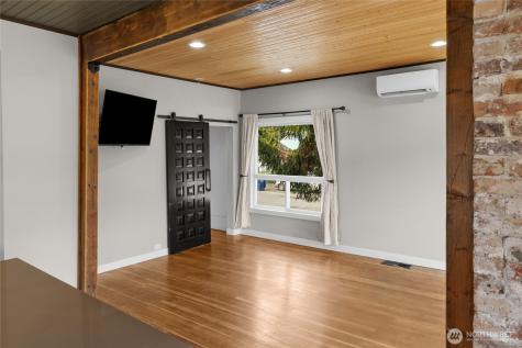 300 S 1st Street Roslyn WA 98941
