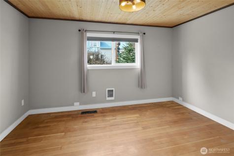 300 S 1st Street Roslyn WA 98941