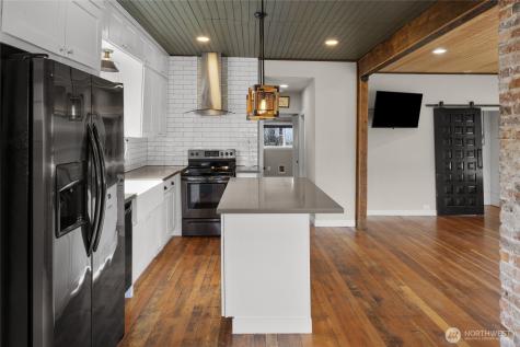 300 S 1st Street Roslyn WA 98941