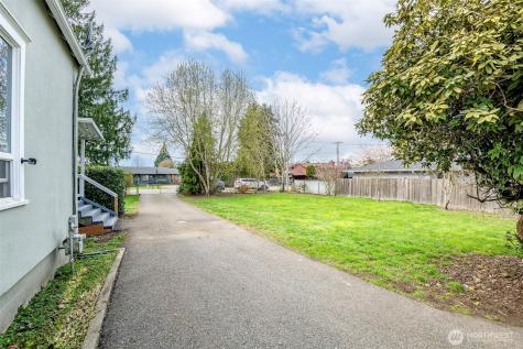 1219 21st Street SE Puyallup WA 98372