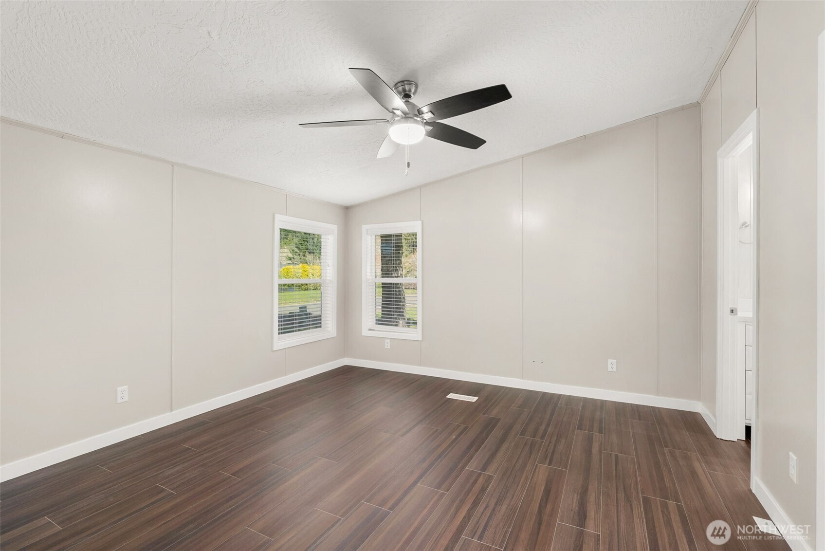 155 Camp One Road Raymond WA 98577