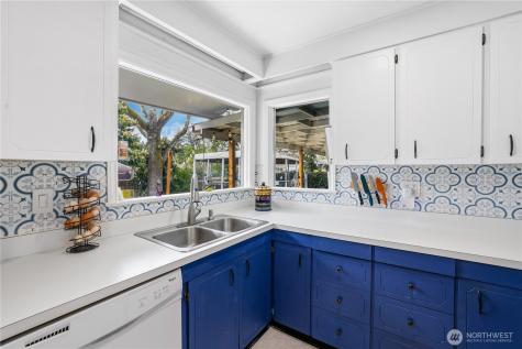18 Ponce De Leon Creek SW Lakewood WA 98499