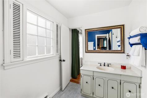 18 Ponce De Leon Creek SW Lakewood WA 98499