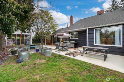 18 Ponce De Leon Creek SW Lakewood WA 98499