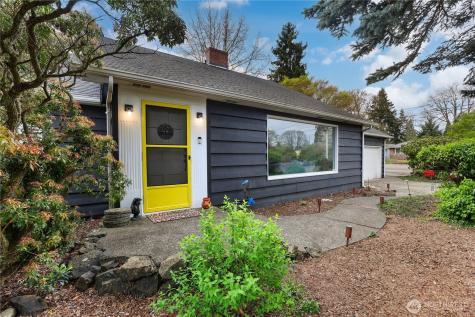 18 Ponce De Leon Creek SW Lakewood WA 98499