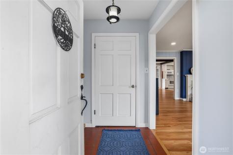 18 Ponce De Leon Creek SW Lakewood WA 98499