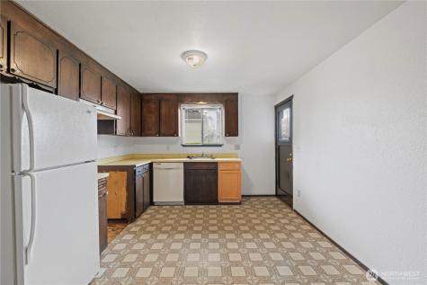 5676 S I Street Tacoma WA 98408