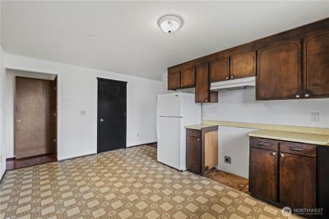 5676 S I Street Tacoma WA 98408