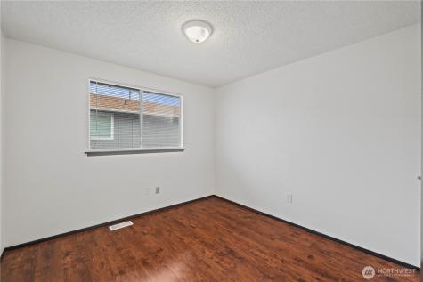 5676 S I Street Tacoma WA 98408