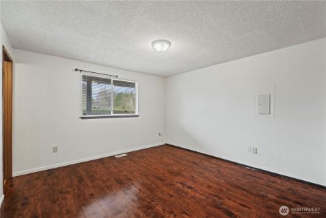 5676 S I Street Tacoma WA 98408