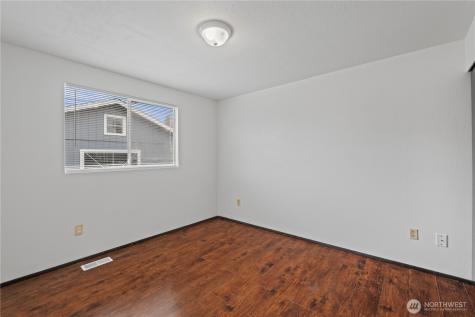5676 S I Street Tacoma WA 98408