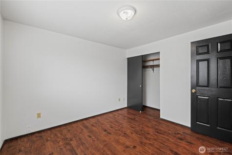 5676 S I Street Tacoma WA 98408
