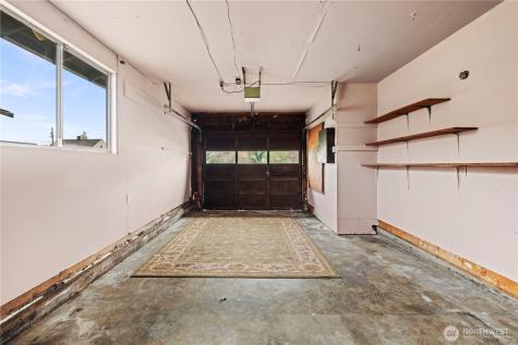 5676 S I Street Tacoma WA 98408