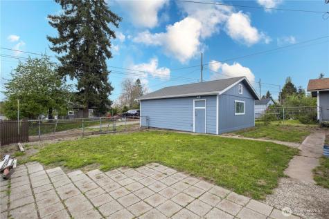 5676 S I Street Tacoma WA 98408