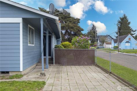 5676 S I Street Tacoma WA 98408