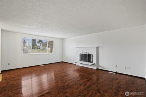 5676 S I Street Tacoma WA 98408